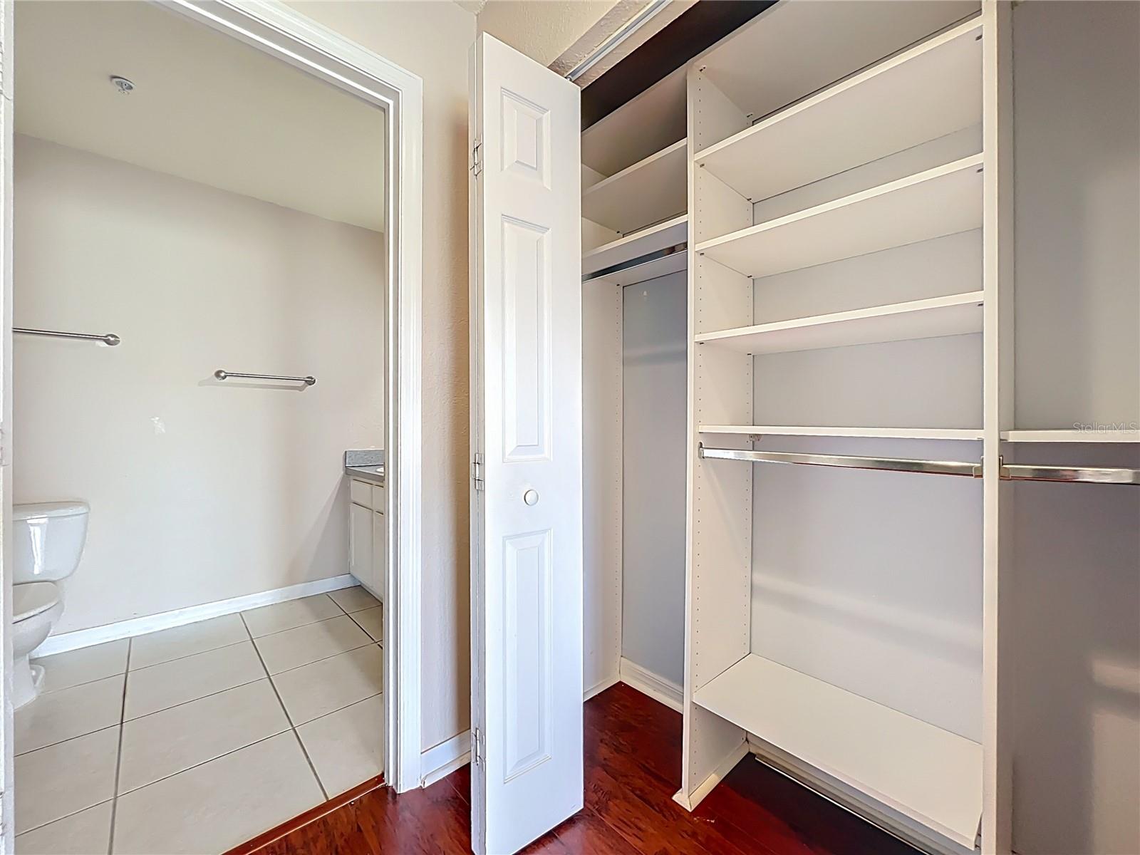 GOLFSIDE VILLAS - Residential