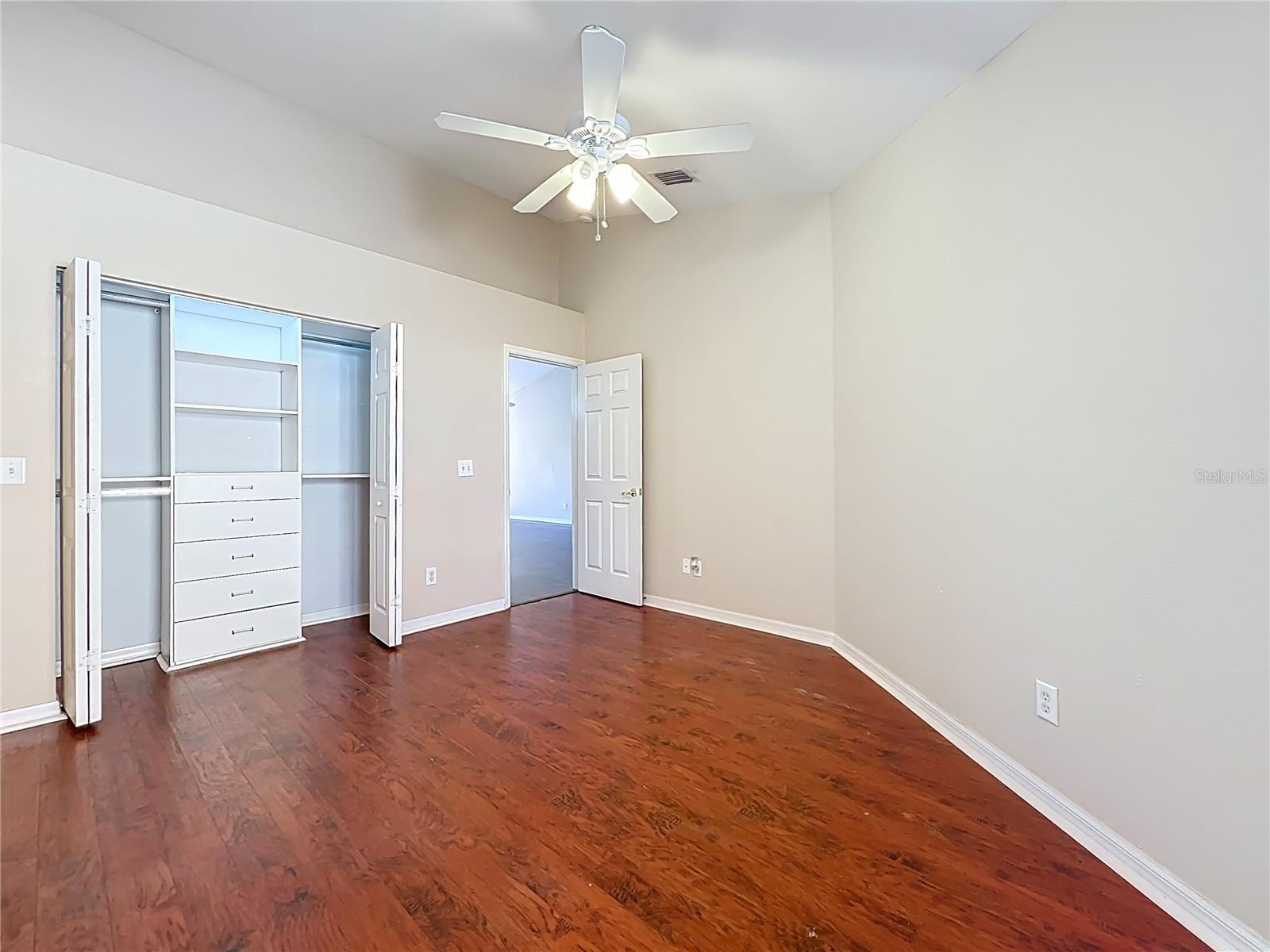 GOLFSIDE VILLAS - Residential