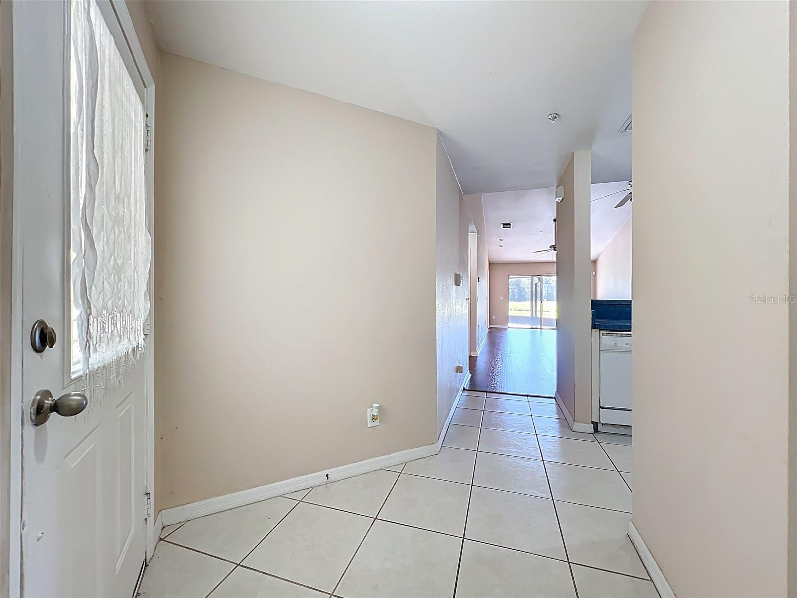 GOLFSIDE VILLAS - Residential