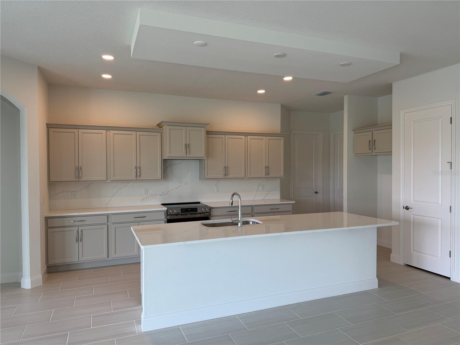 1664 LAKE RESERVE DRIVE