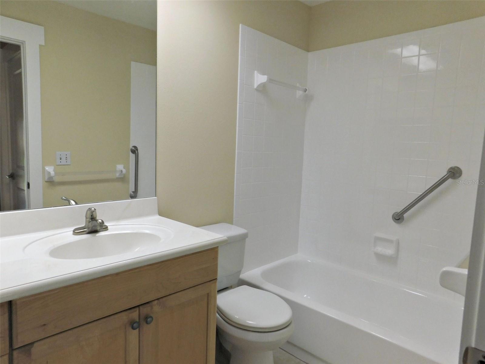 COUNTRY VILLAGE - Residential