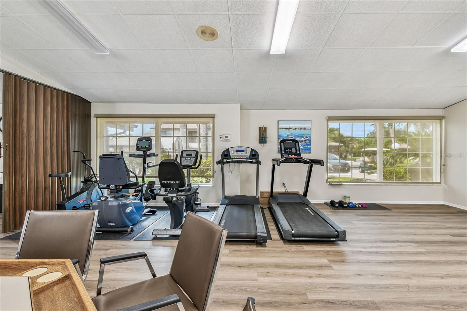 COUNTRY VILLAGE - Residential