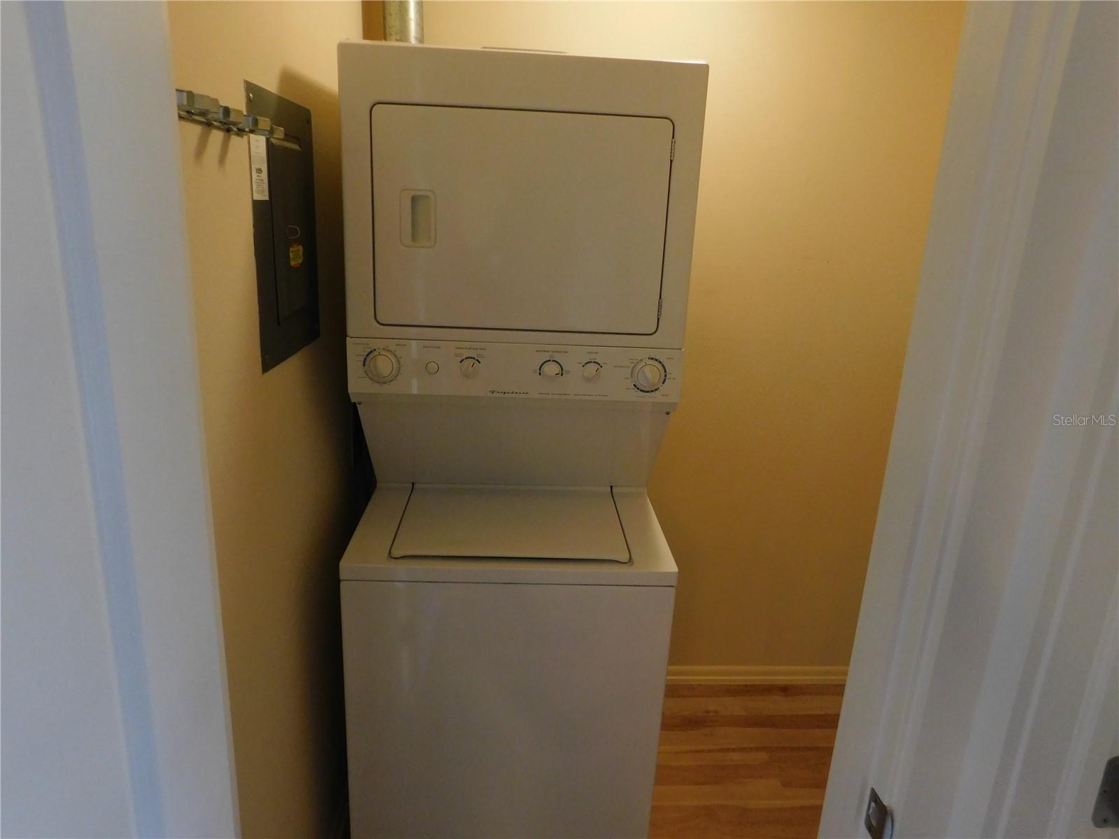 COUNTRY VILLAGE - Residential