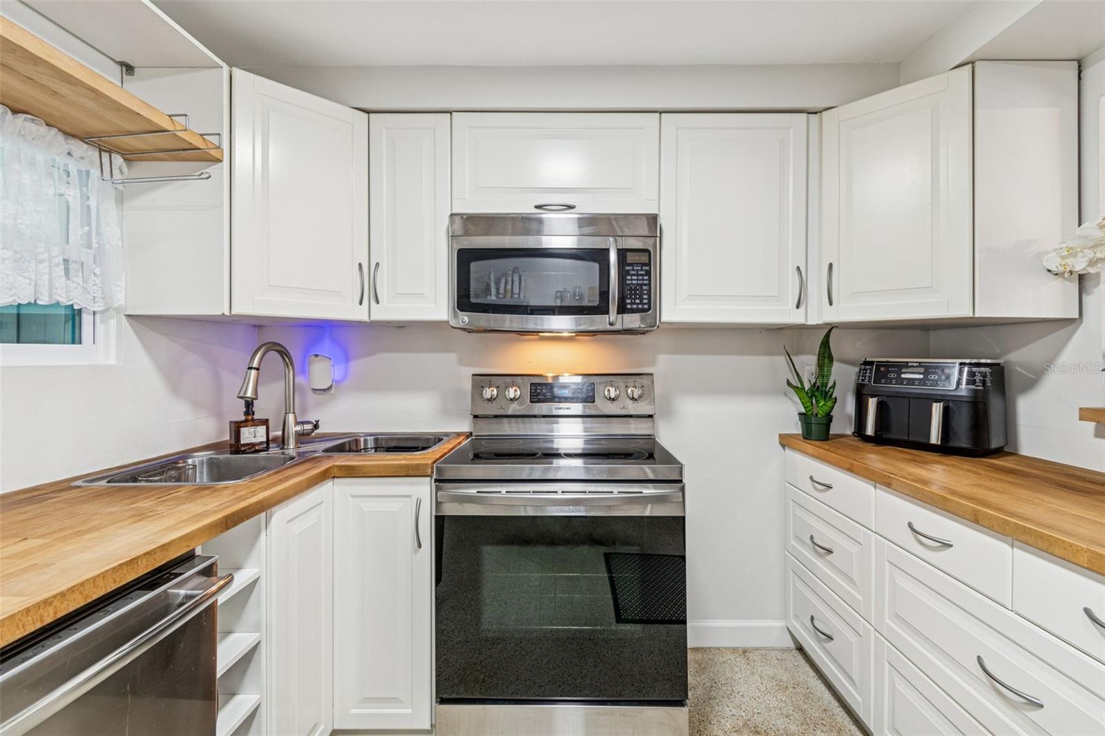 NORTHROP TERRACE - Residential