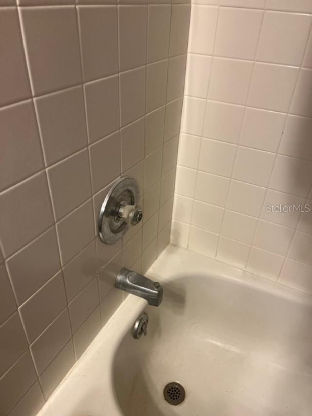 COUNTRY LAKES I CONDO - Residential