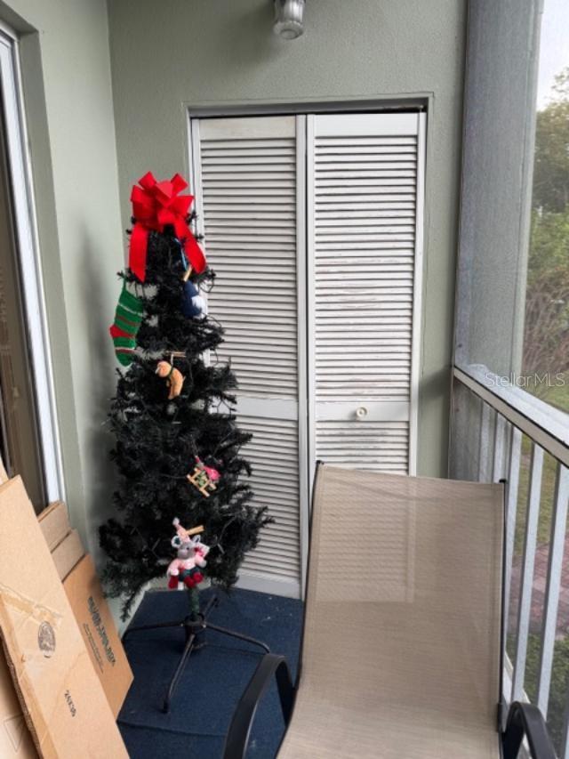 COUNTRY LAKES I CONDO - Residential