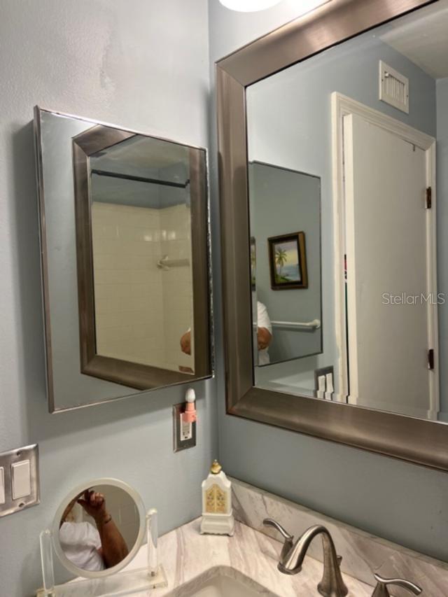 COUNTRY LAKES I CONDO - Residential