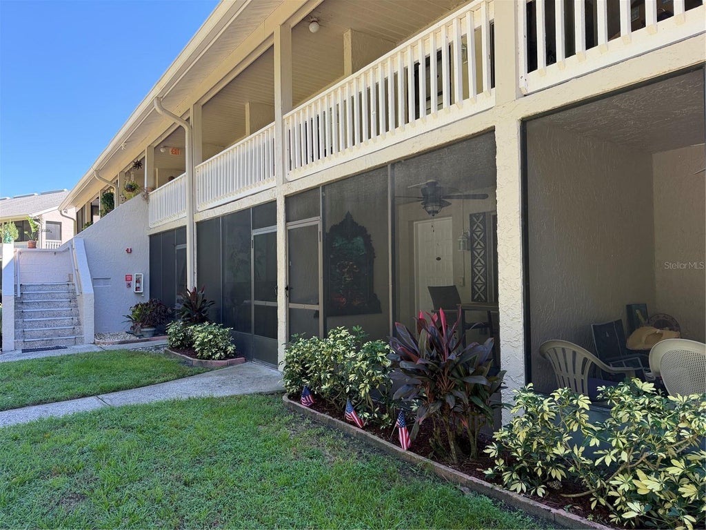Photo of 20893 Haulover Cove #5, Lutz, FL 33558 (MLS # W7890314)