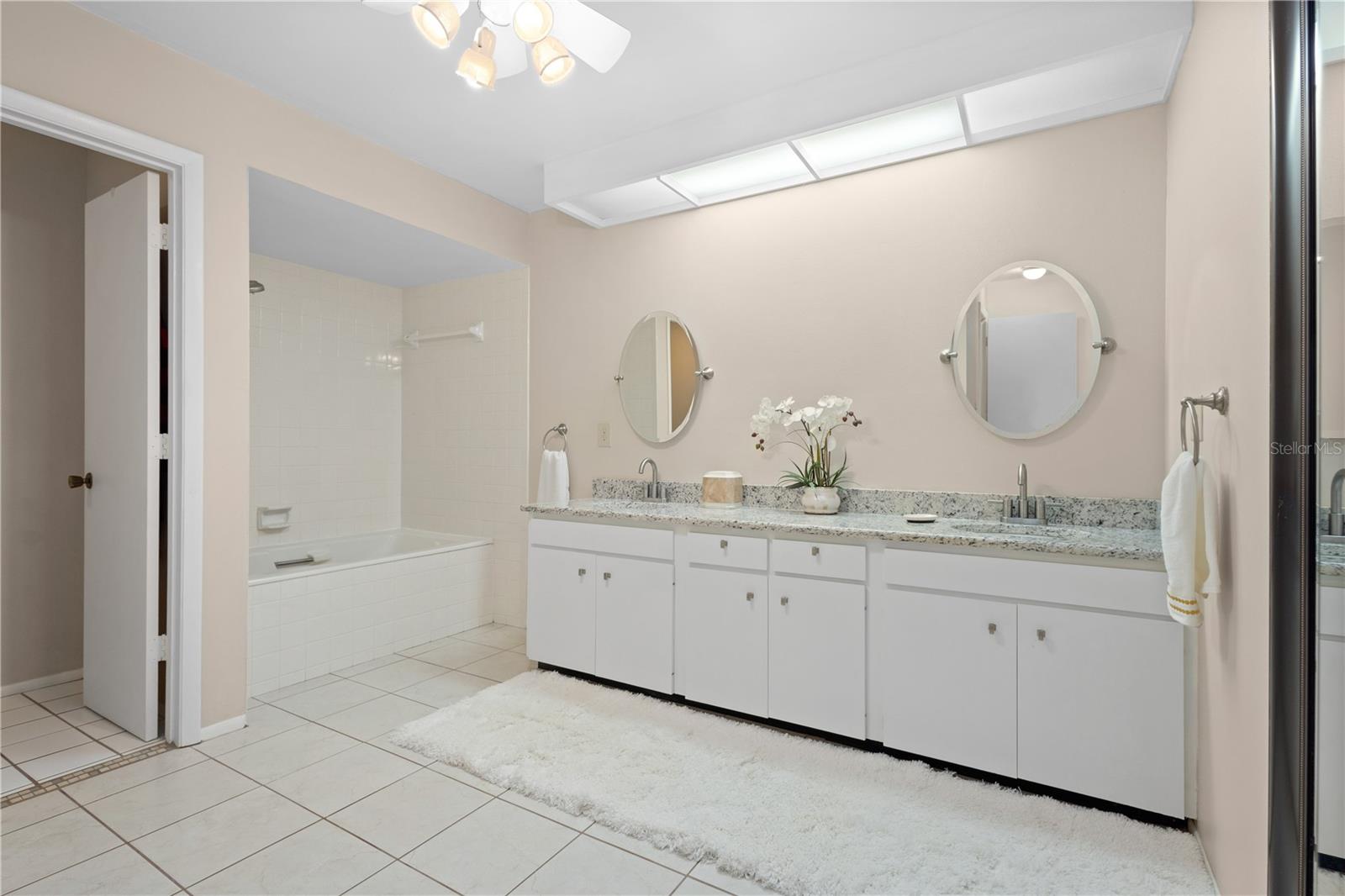 THE VILLAS AT EL CONQUISTADOR - Residential