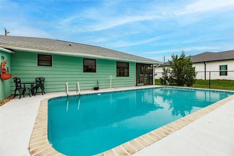 A home in PORT CHARLOTTE