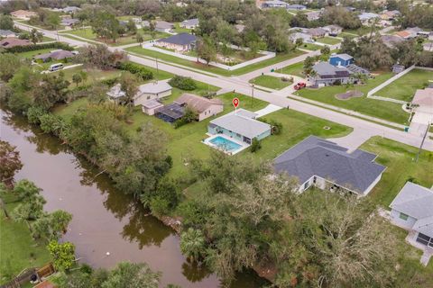 A home in PORT CHARLOTTE