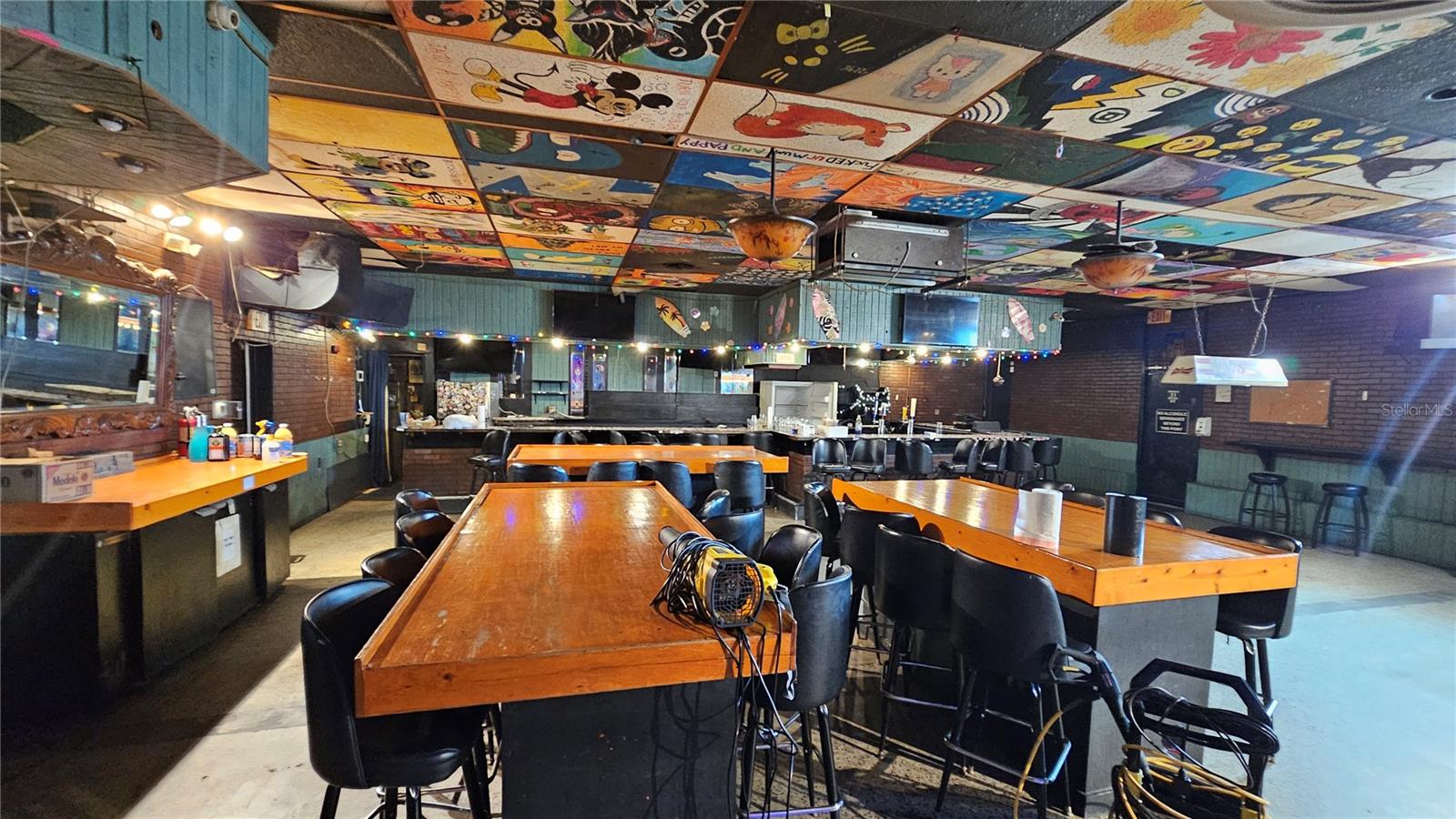 SOUTHEAST TERRACE - Commercial Lease