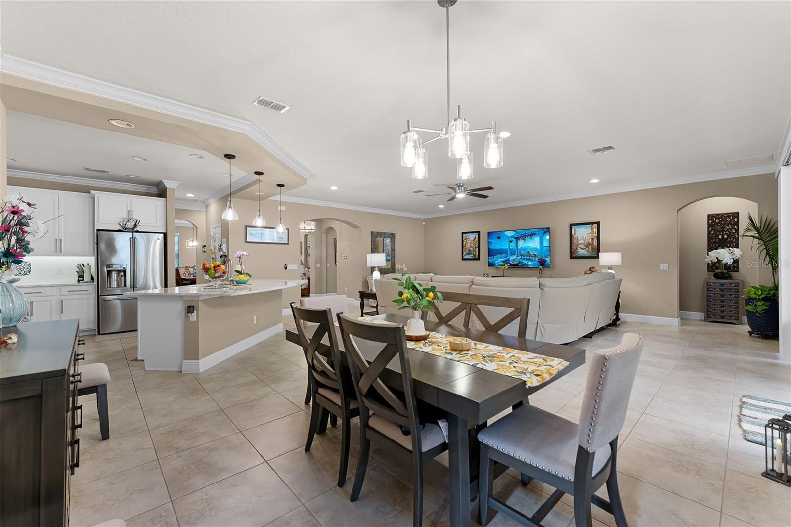 1208 FIELDSTONE CIRCLE