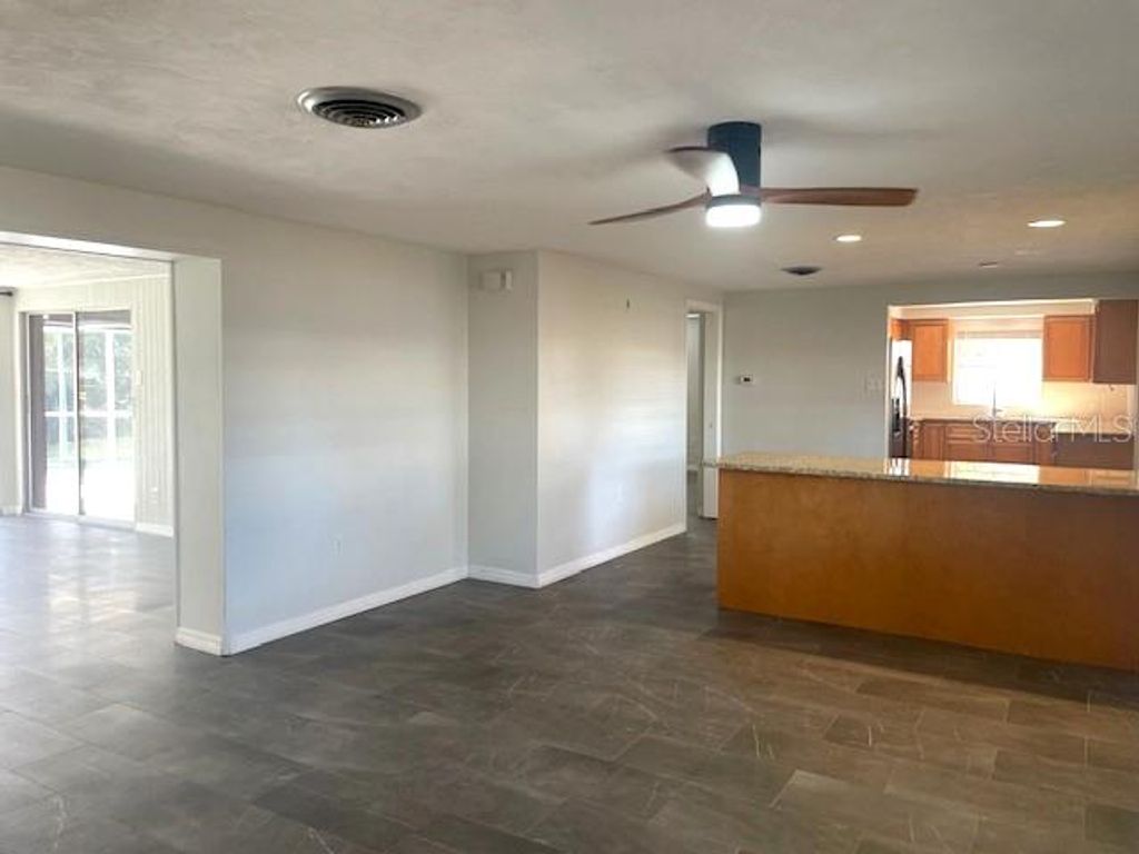 Photo of 7464 Cass Circle, Sarasota, FL 34231 (MLS # A4687337)