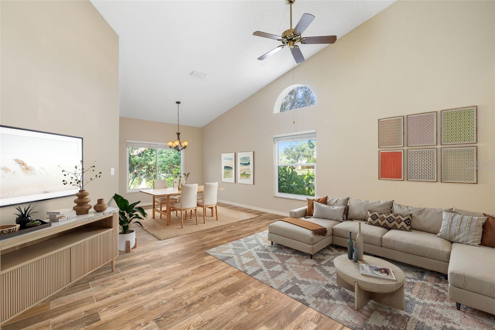 9523 KNIGHTSBRIDGE CIRCLE