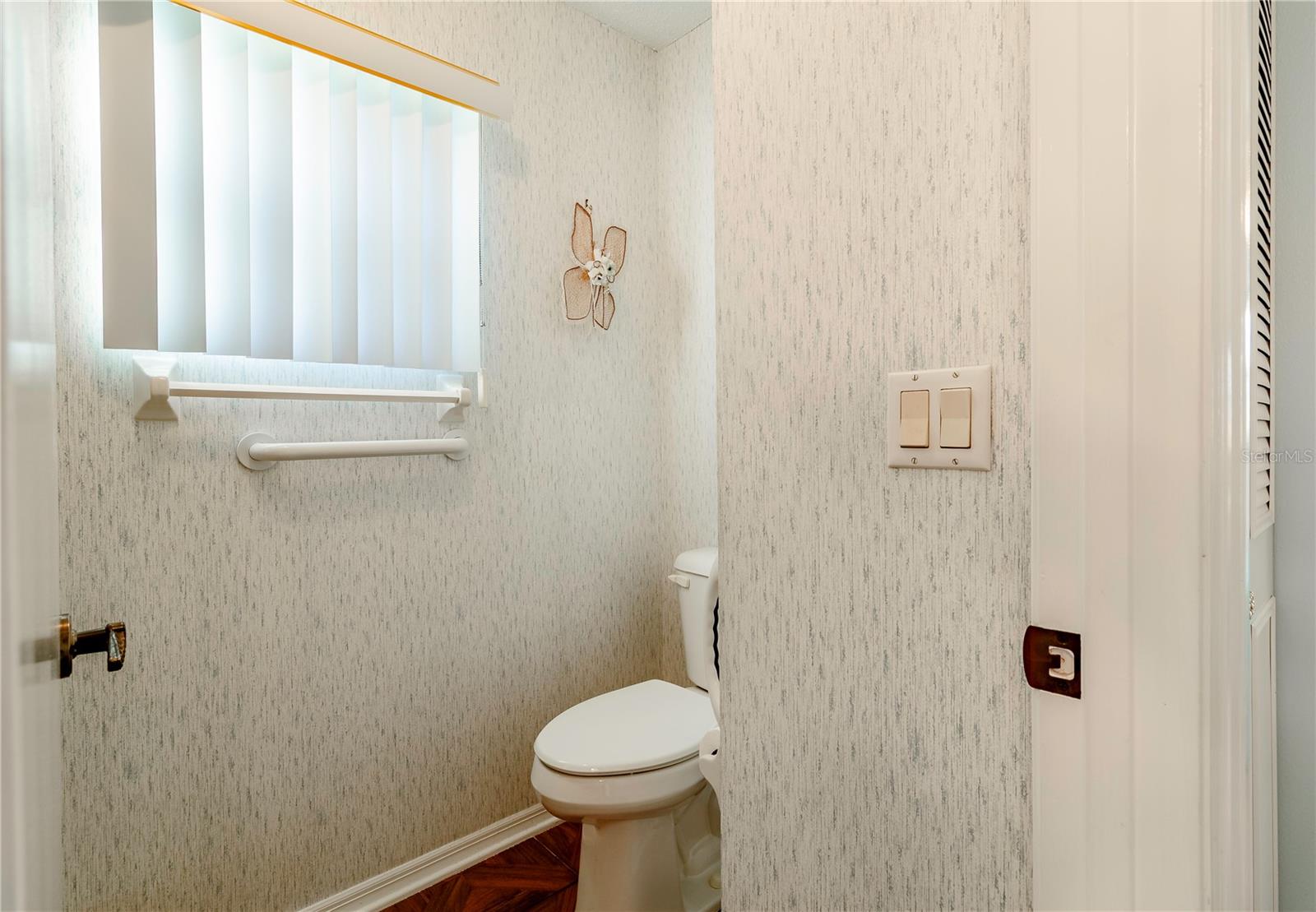 BREEZEWOOD PARK UNIT 06 - Residential