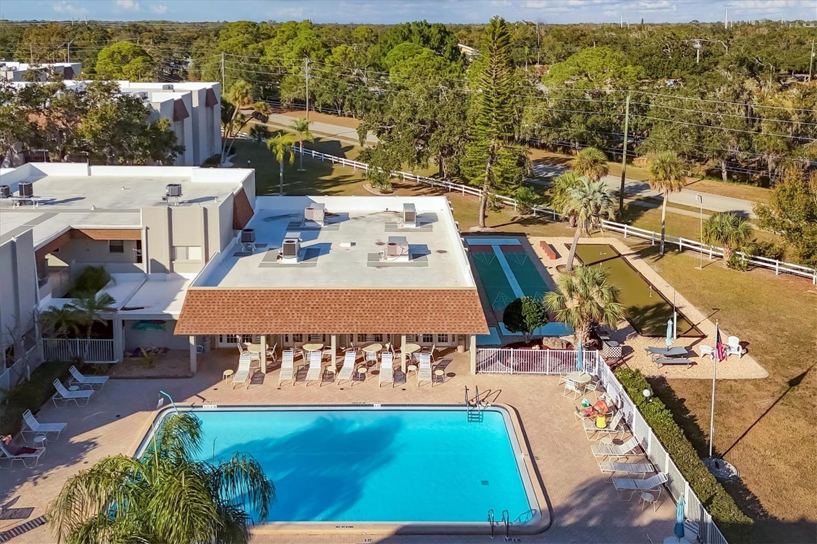 GLEN OAKS GARDEN APTS 2 PH2 - Residential