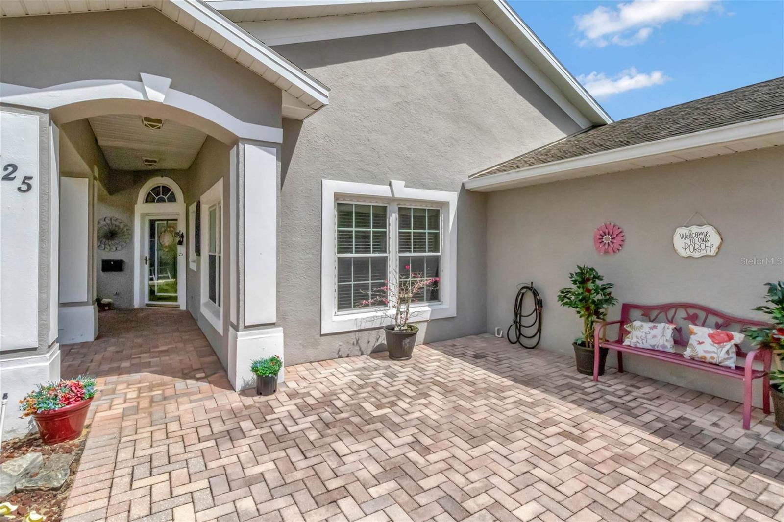 725 HIGH VISTA DRIVE