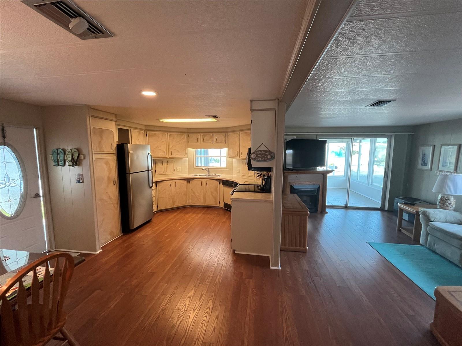 VENICE ISLE - Residential