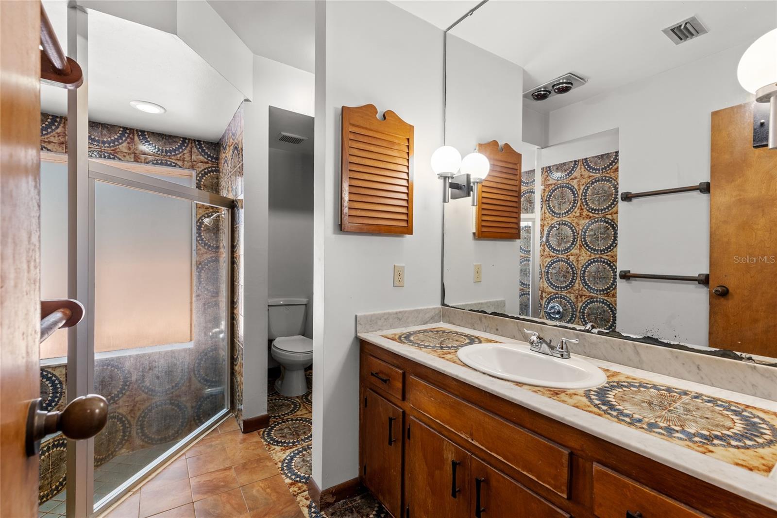 WOODLAND HILLS - Residential