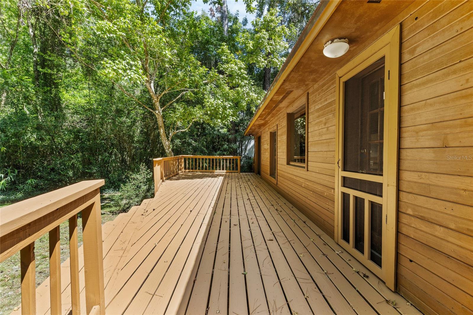 WOODLAND HILLS - Residential