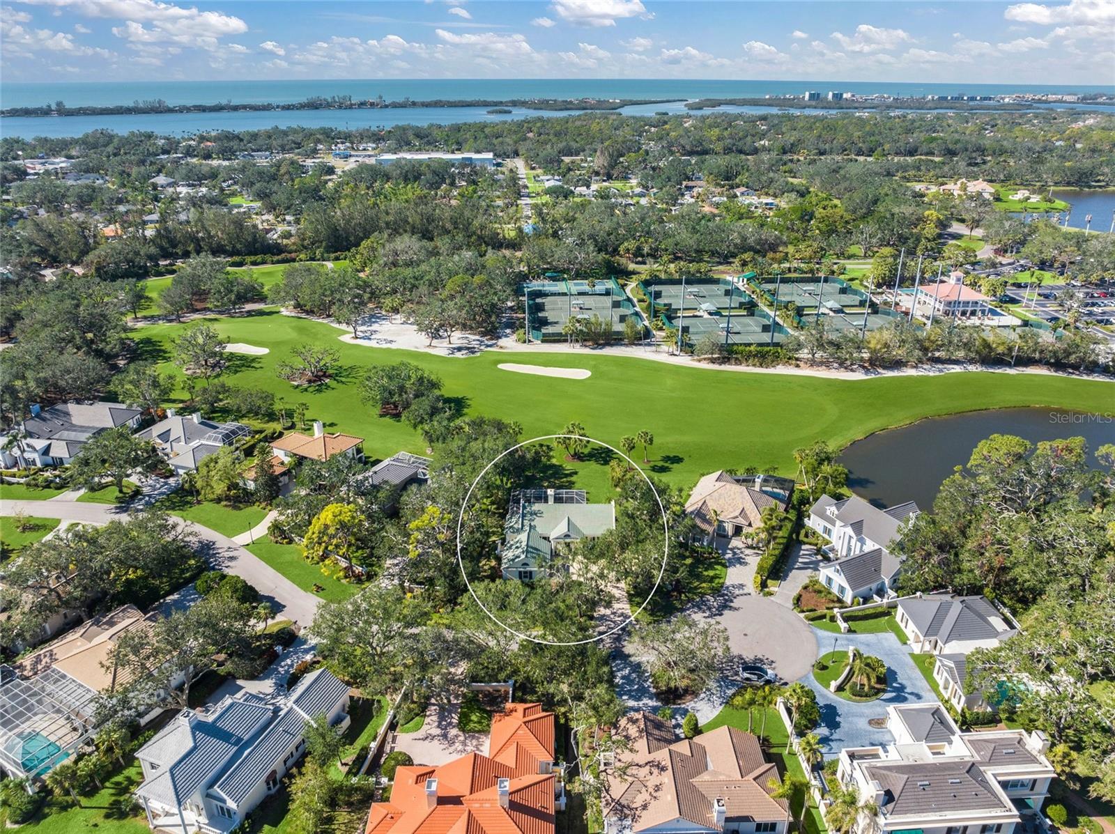 227 SAINT JAMES PARK