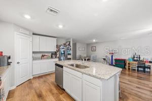 11014 GOLDEN WARLBER