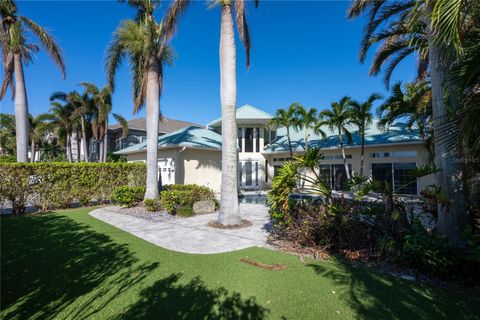 A home in BELLEAIR