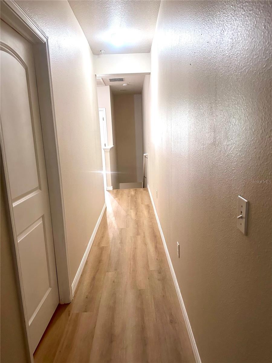 RESERVE/MDW LAKE A-I K M O Q T - Residential Lease