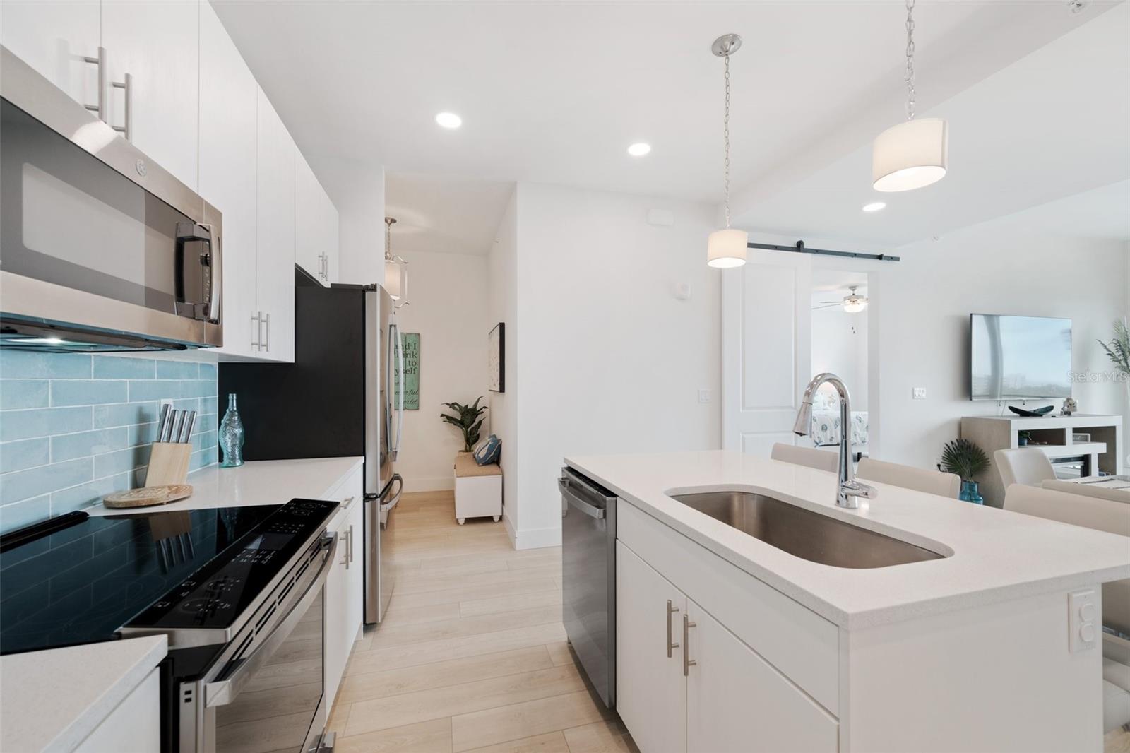 HARBOR AT TOWN CENTER CONDO - Residential