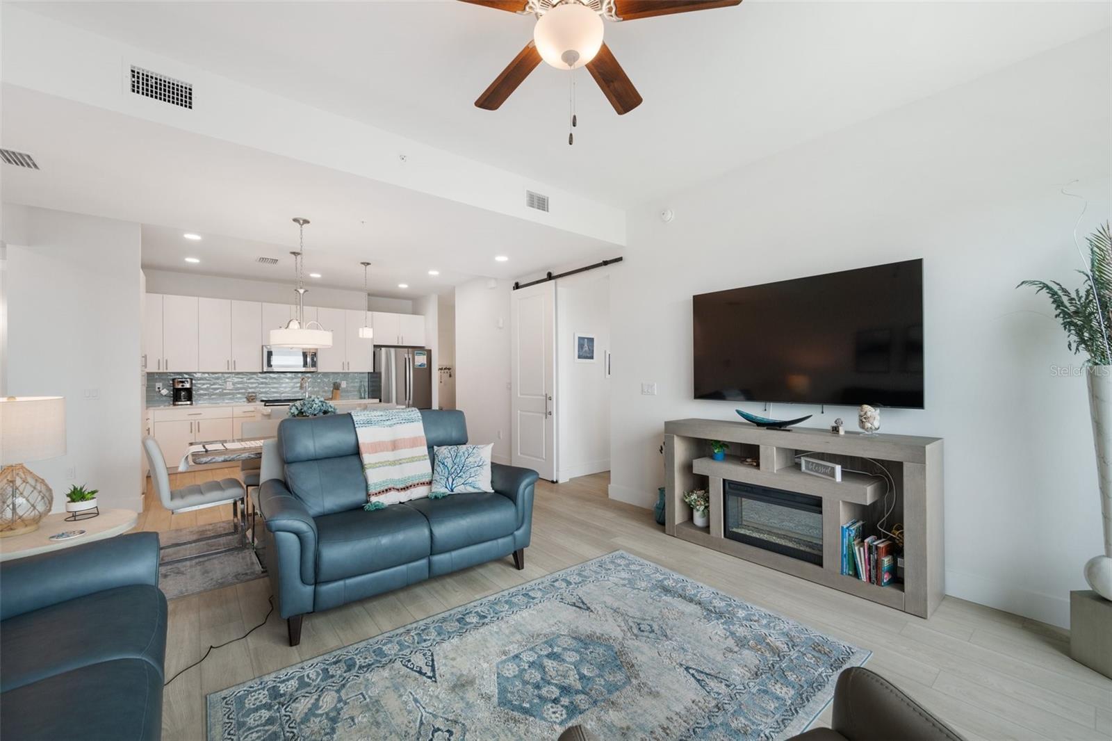 HARBOR AT TOWN CENTER CONDO - Residential