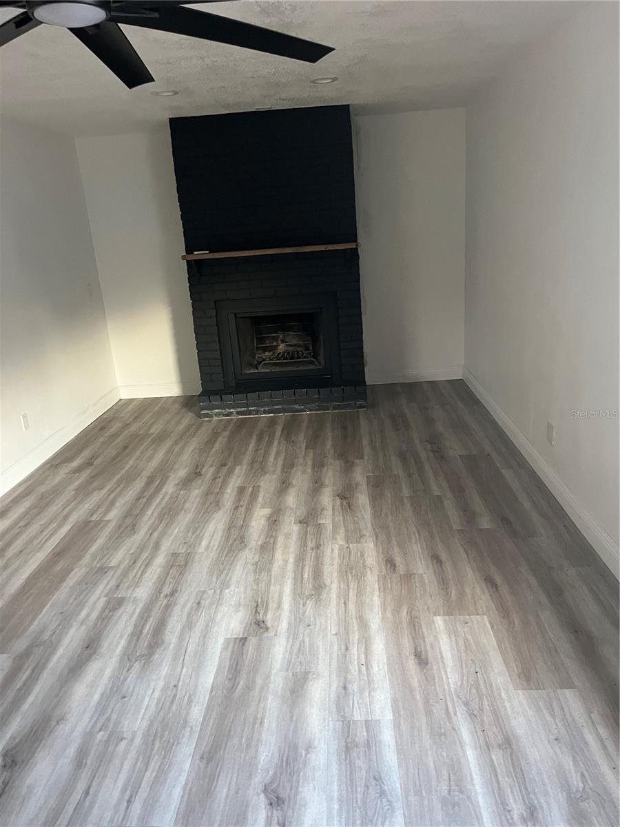 KENMORE ACRES - Residential