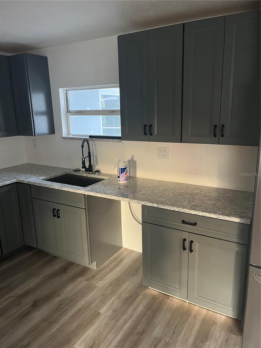 KENMORE ACRES - Residential