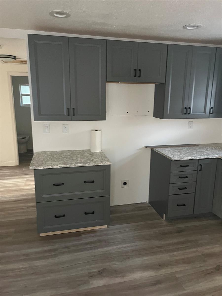 KENMORE ACRES - Residential