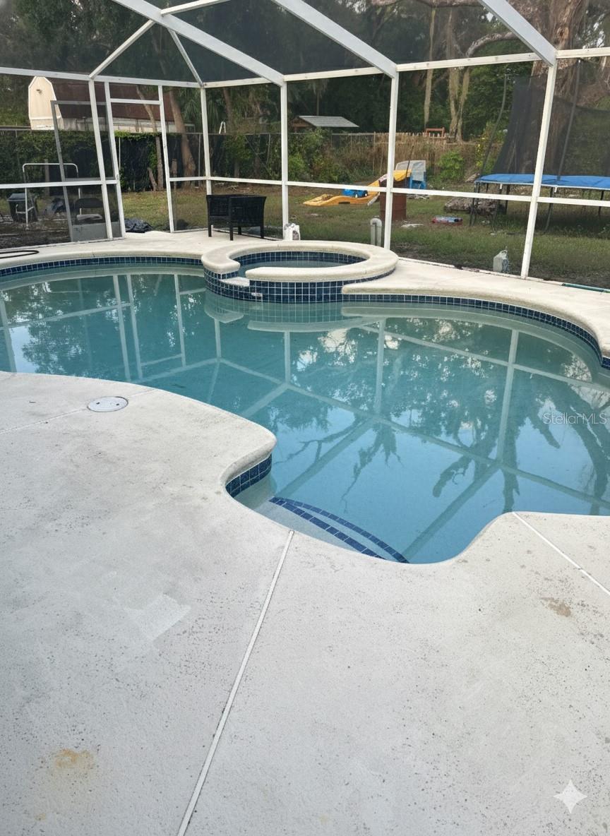 KENMORE ACRES - Residential