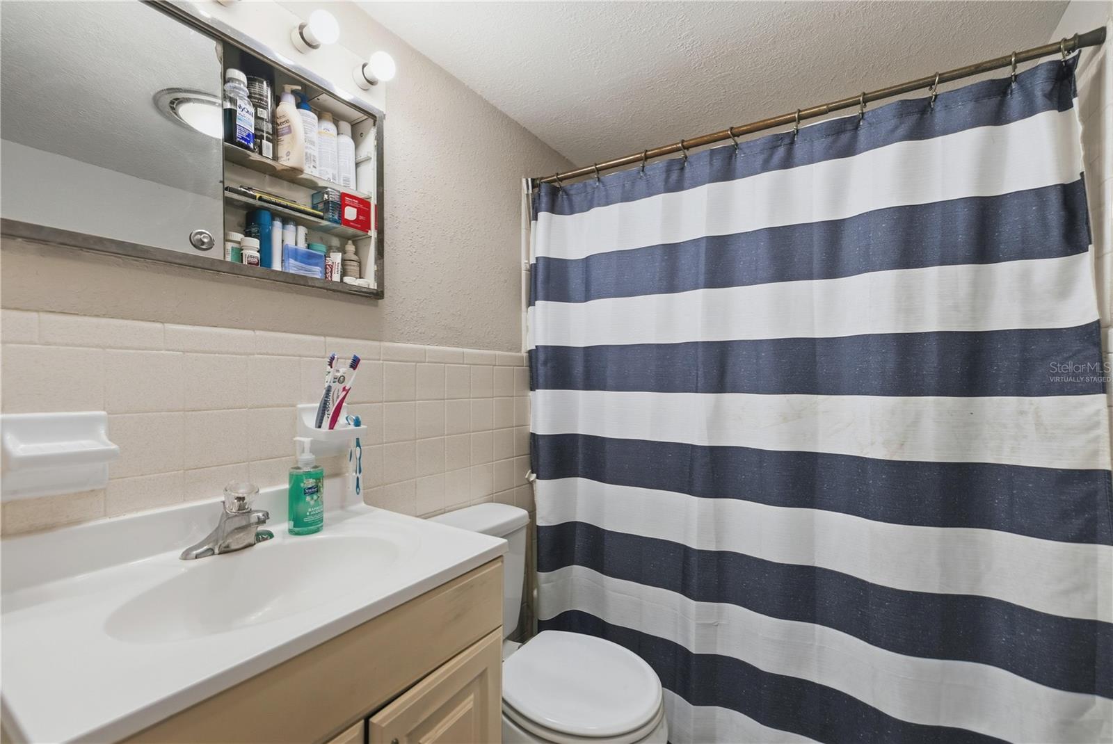 LEESBURG OAKHURST AT LEESBURG CONDO - Residential