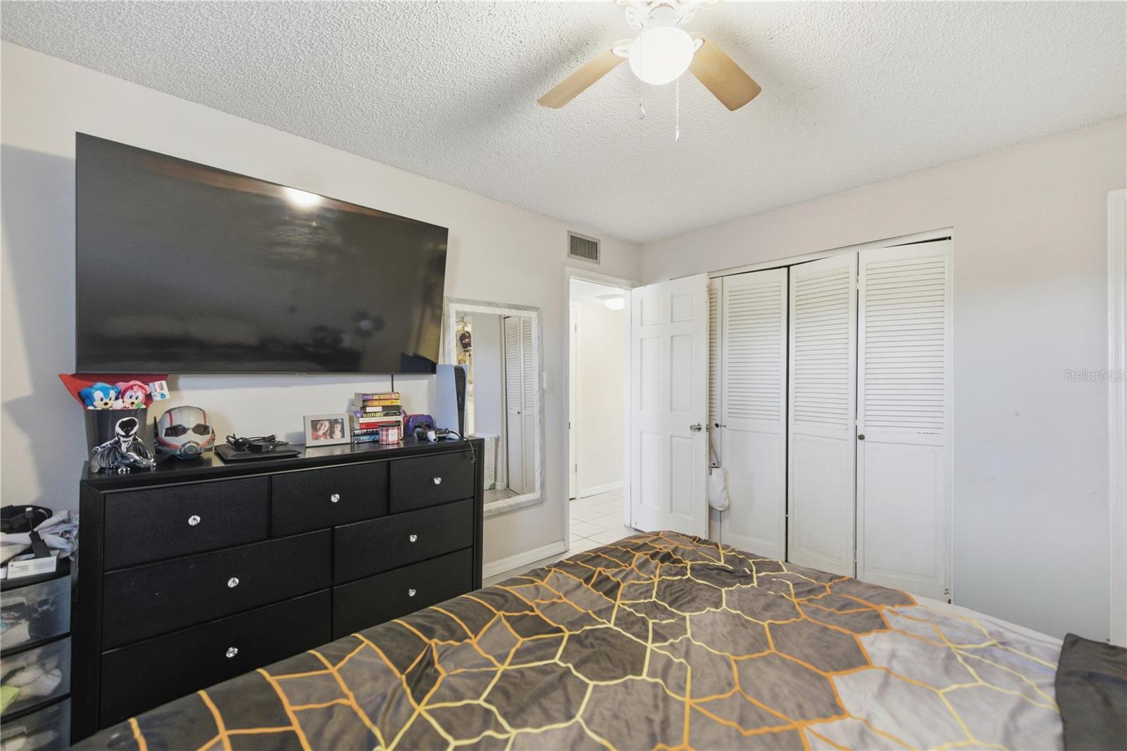 LEESBURG OAKHURST AT LEESBURG CONDO - Residential