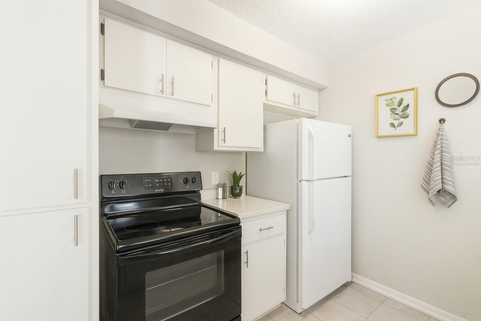 LEESBURG OAKHURST AT LEESBURG CONDO - Residential