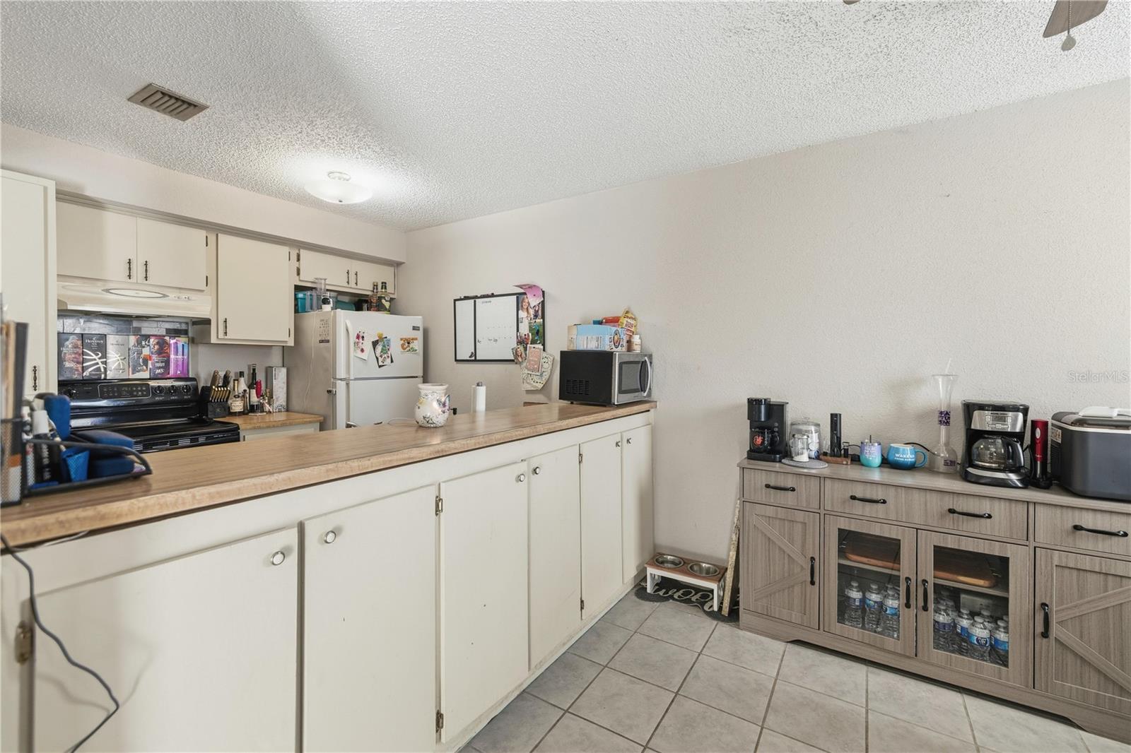 LEESBURG OAKHURST AT LEESBURG CONDO - Residential