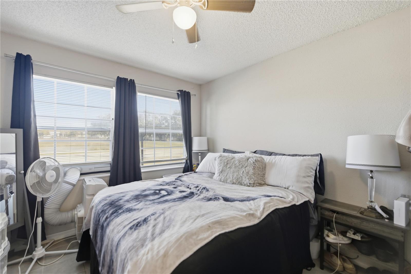 LEESBURG OAKHURST AT LEESBURG CONDO - Residential