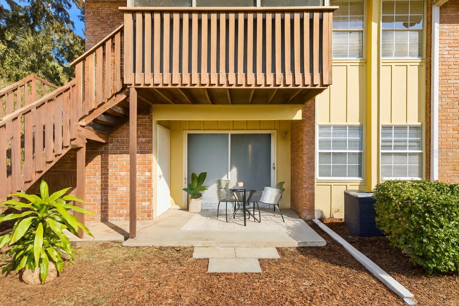 LEESBURG OAKHURST AT LEESBURG CONDO - Residential