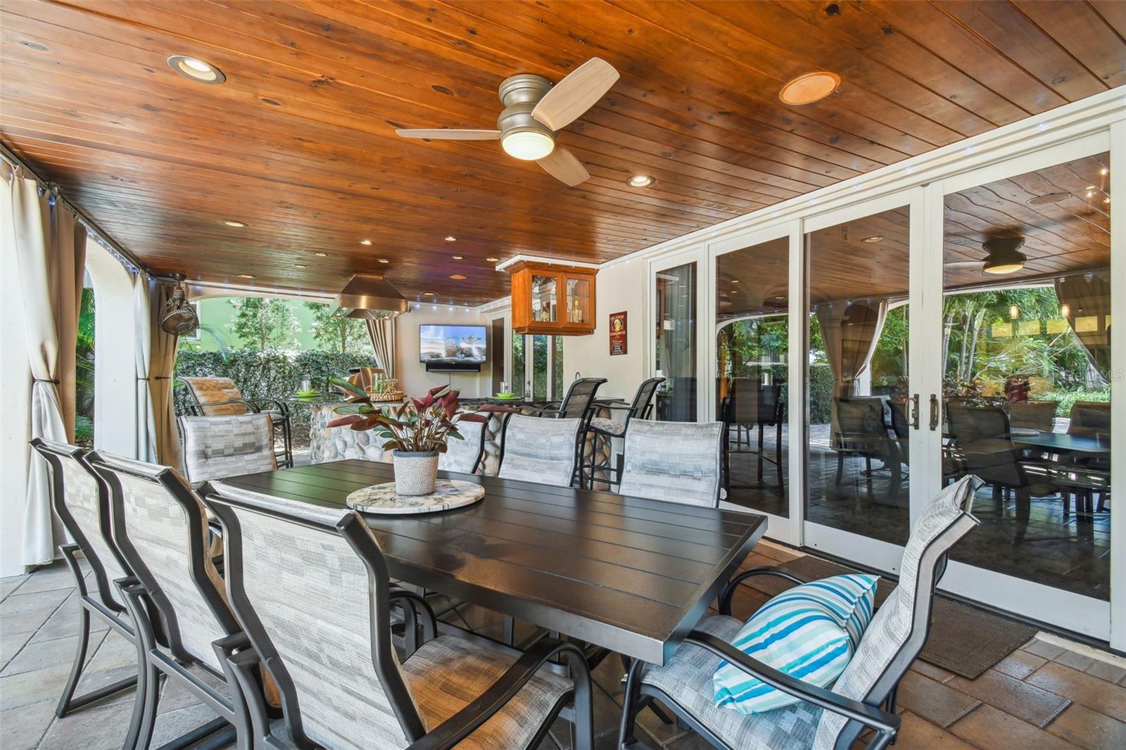 BAYSHORE ESTATES 4 - Residential