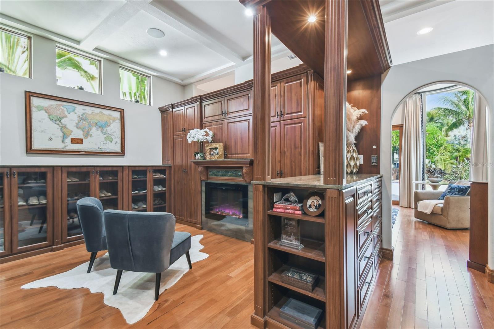 BAYSHORE ESTATES 4 - Residential