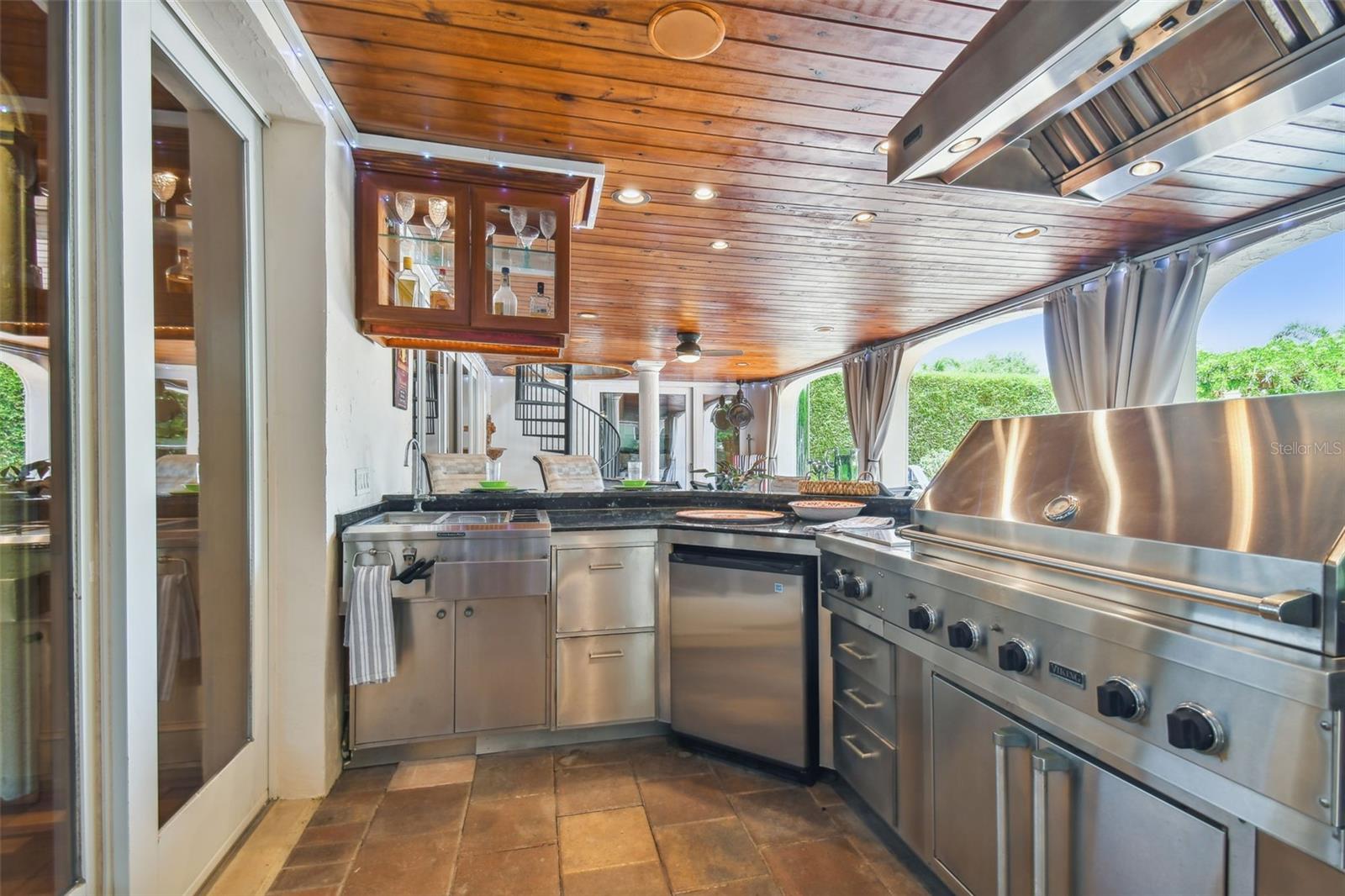 BAYSHORE ESTATES 4 - Residential