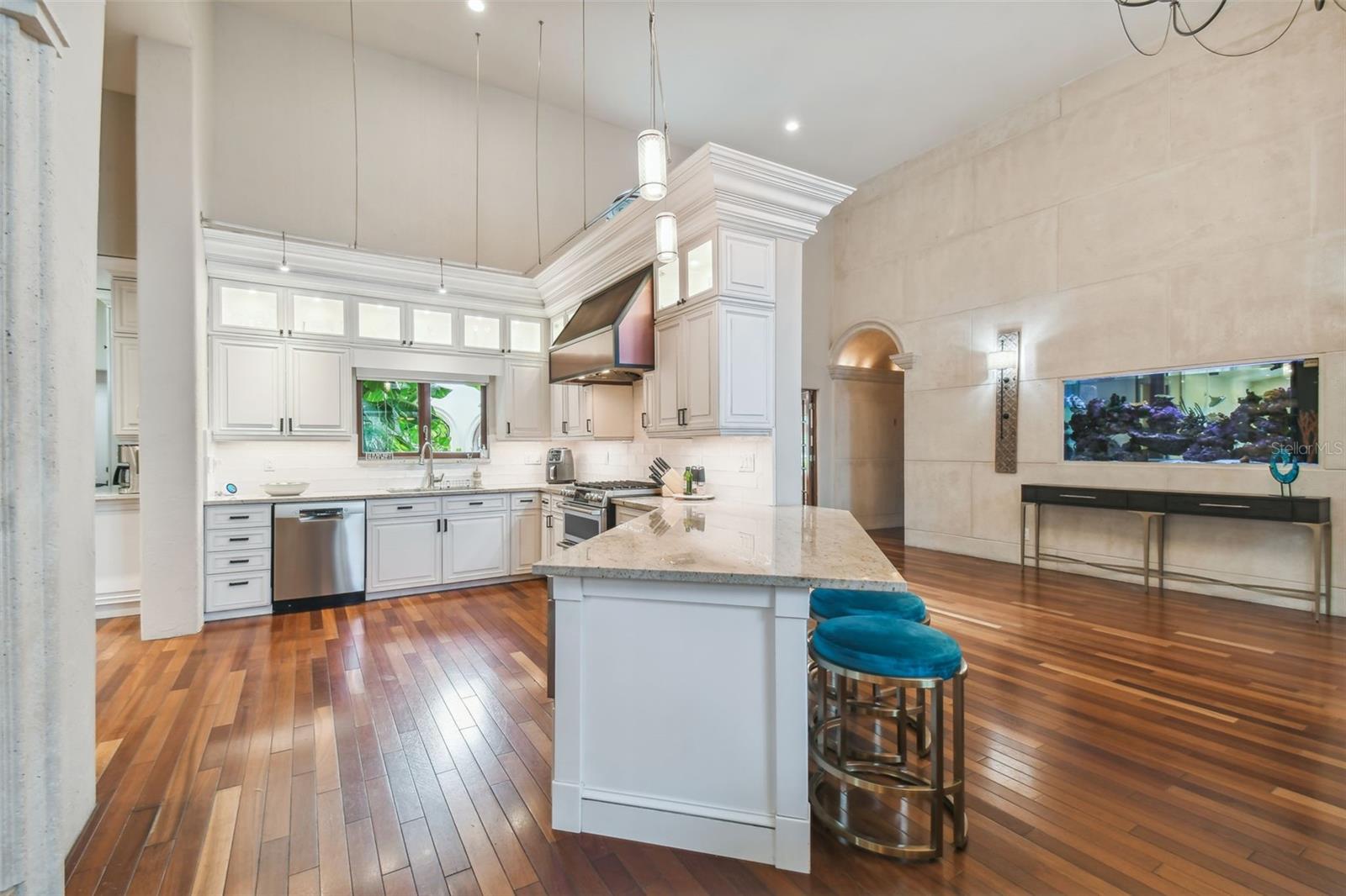 BAYSHORE ESTATES 4 - Residential