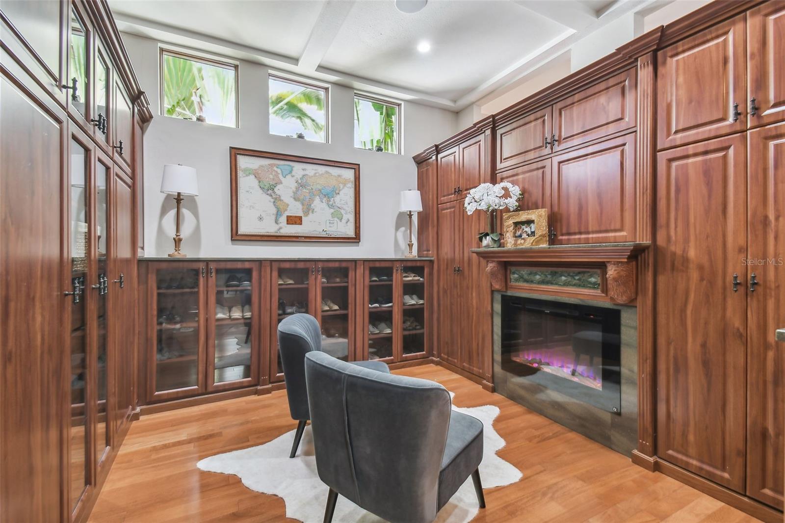 BAYSHORE ESTATES 4 - Residential