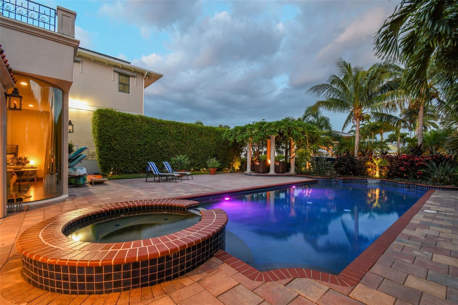 BAYSHORE ESTATES 4 - Residential