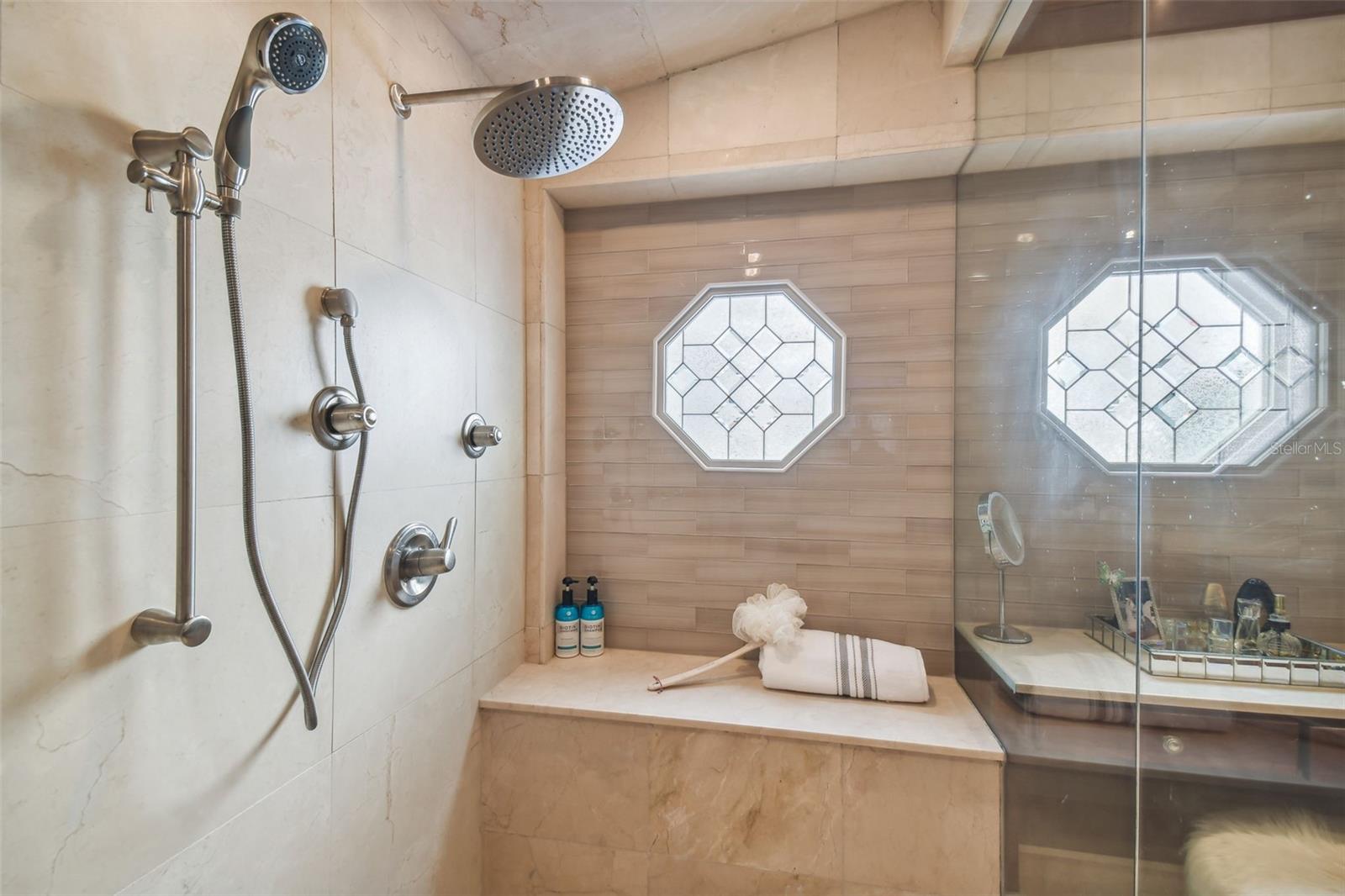 BAYSHORE ESTATES 4 - Residential