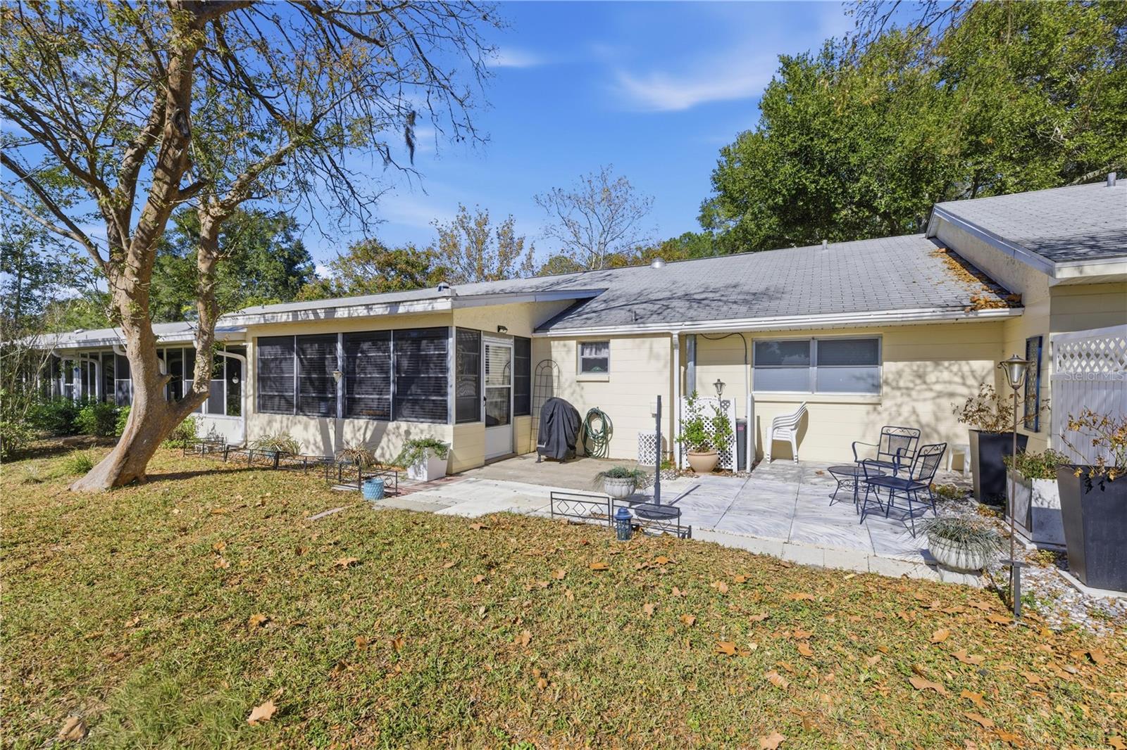 CIRCLE SQUARE WOODS - Residential