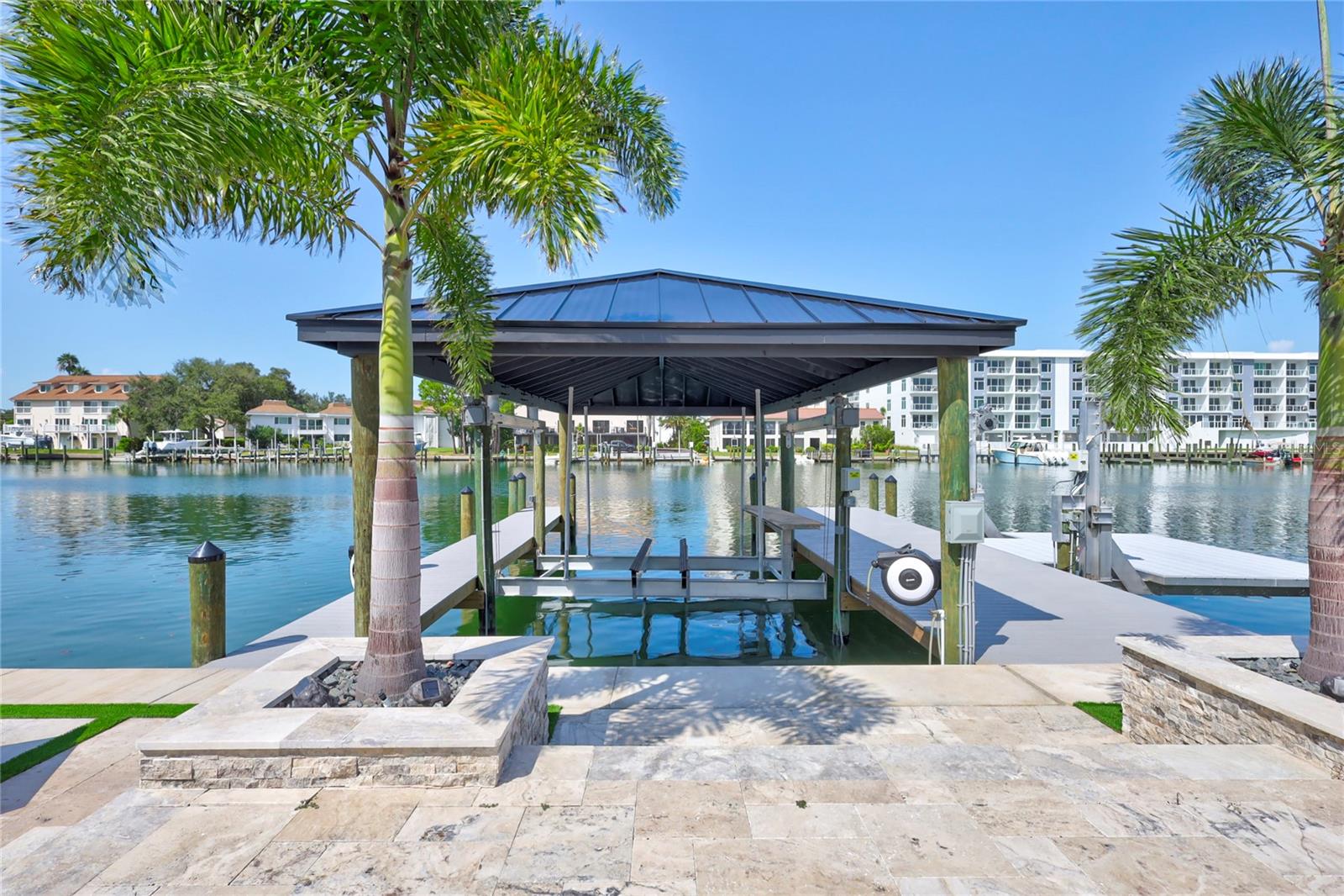 ISLAND ESTATES OF CLEARWATER - Residential